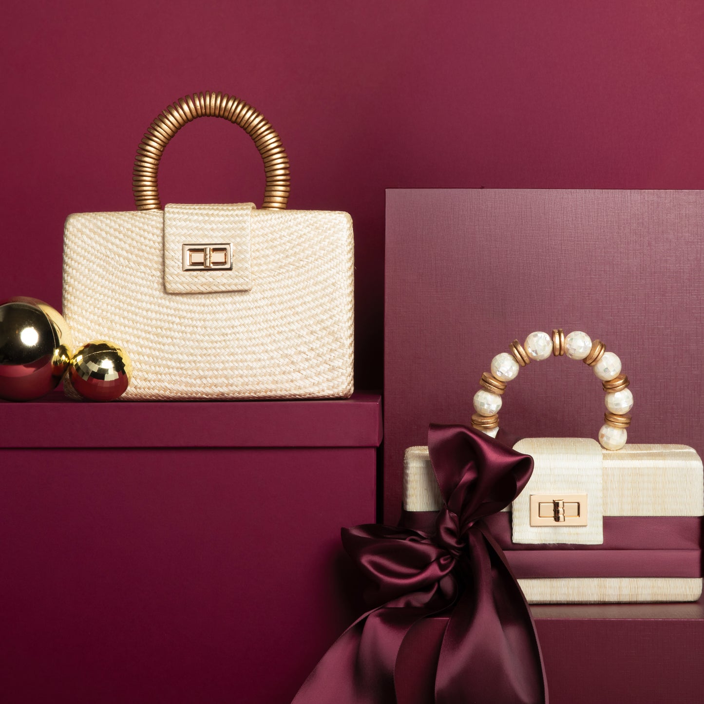 THE SERENA Cream Clutch with Shell Inlay Bead Handle