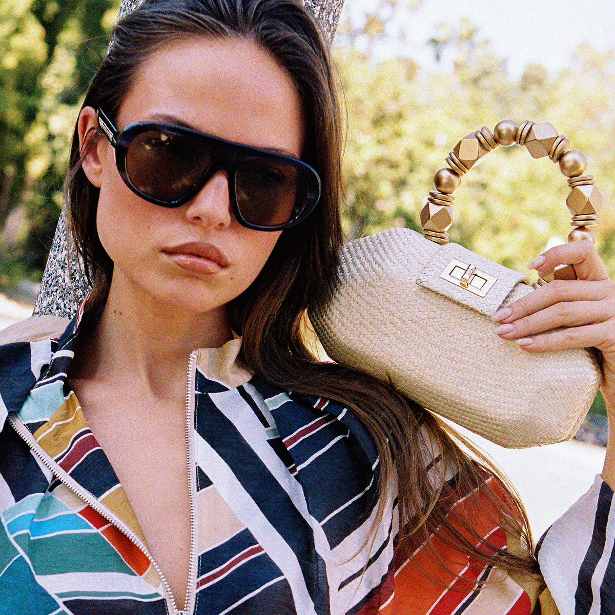 THE MELIA — Cream Woven Straw Clutch with Beaded Top Handle