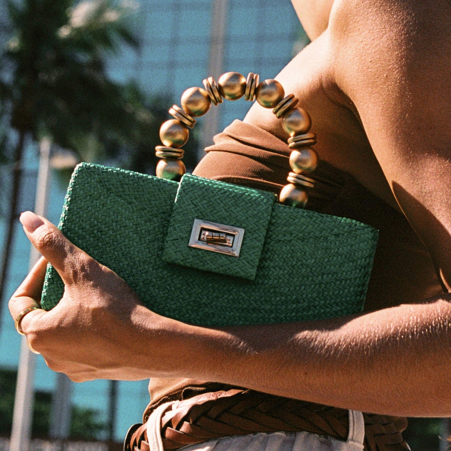 THE SERENA Green Woven Straw Clutch Bag
