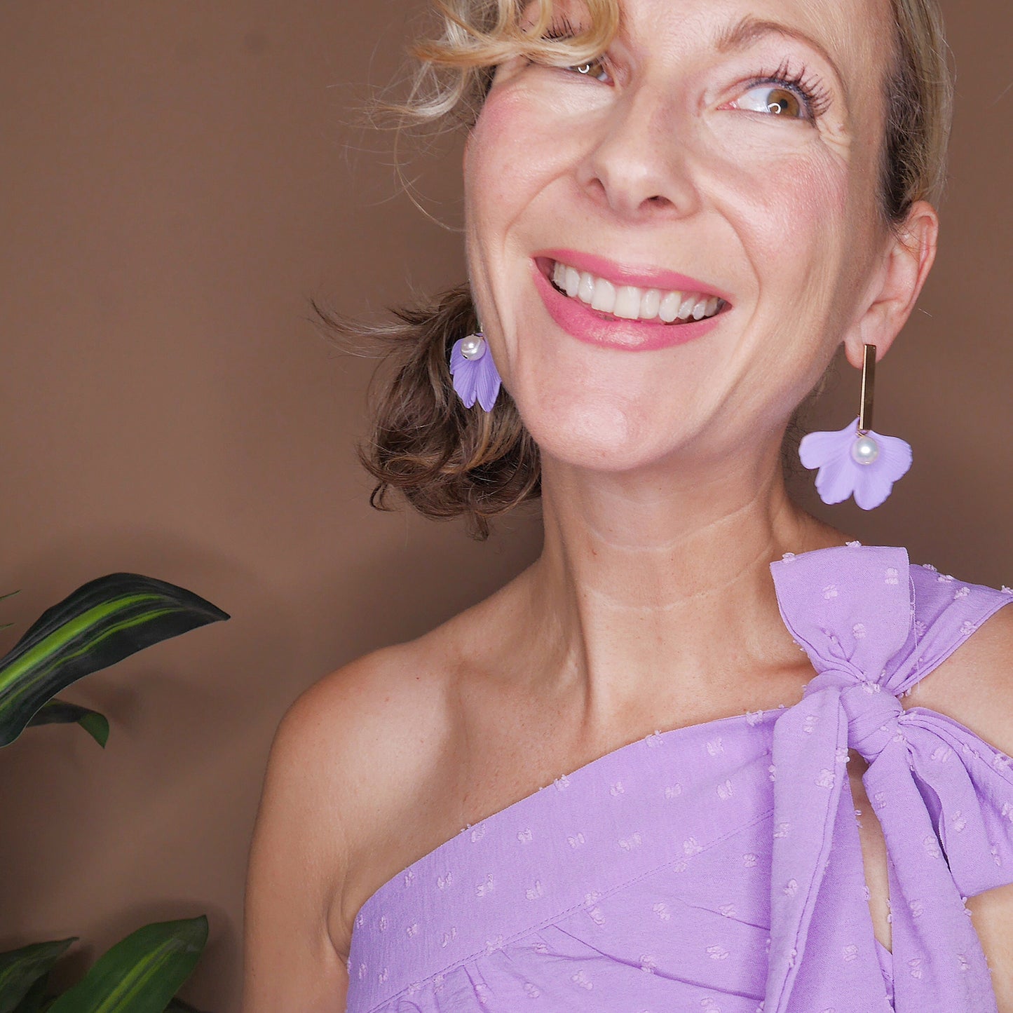 THE DAPHNE Lilac Ginkgo Leaf Statement Earrings