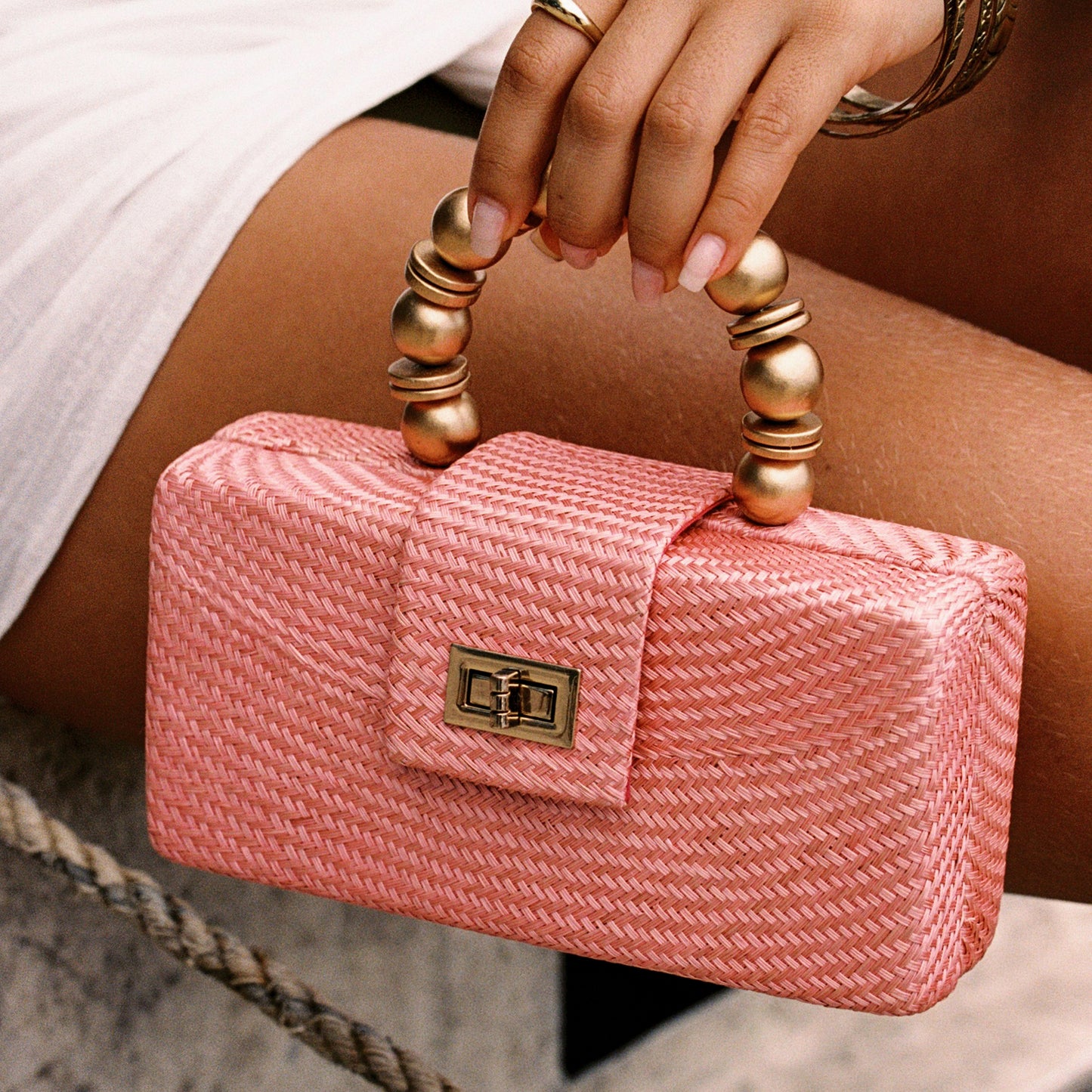 THE SERENA Light Pink Woven Straw Clutch Bag
